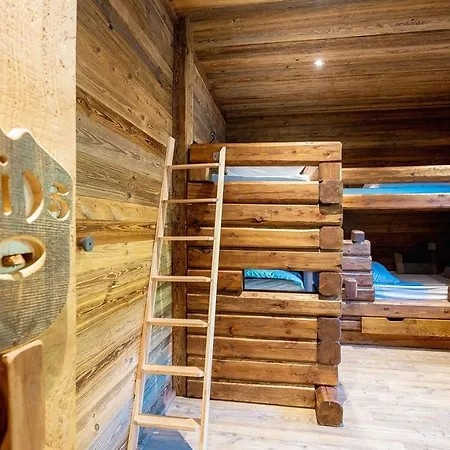 Le Petit Bes By Leavetown Vacations Chalet