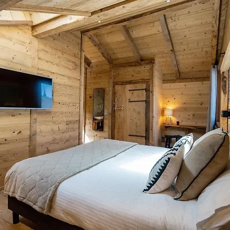 Chalet Le Petit Bes By Leavetown Vacations Les Deux Alpes