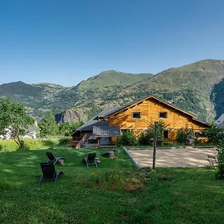 Chalet Le Petit Bes By Leavetown Vacations *